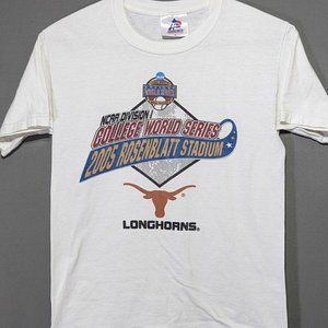 VINTAGE Texas Longhorns 2005 College World Series Graphic T Shirt Baseball Small